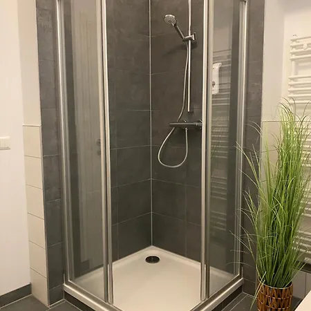 Discovaixr - Super Zentral Mit Parkplatz, Kueche, Netflix Und Mehr 艾森纳赫