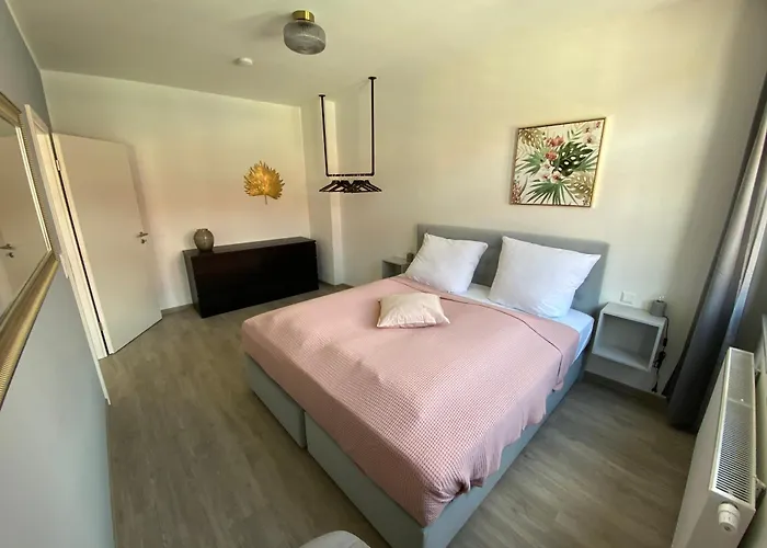 Discovaixr - Super Zentral Mit Parkplatz, Kueche, Netflix Und Mehr Appartement