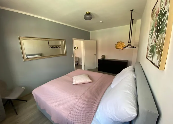 Discovaixr - Super Zentral Mit Parkplatz, Kueche, Netflix Und Mehr Appartement Eisenach